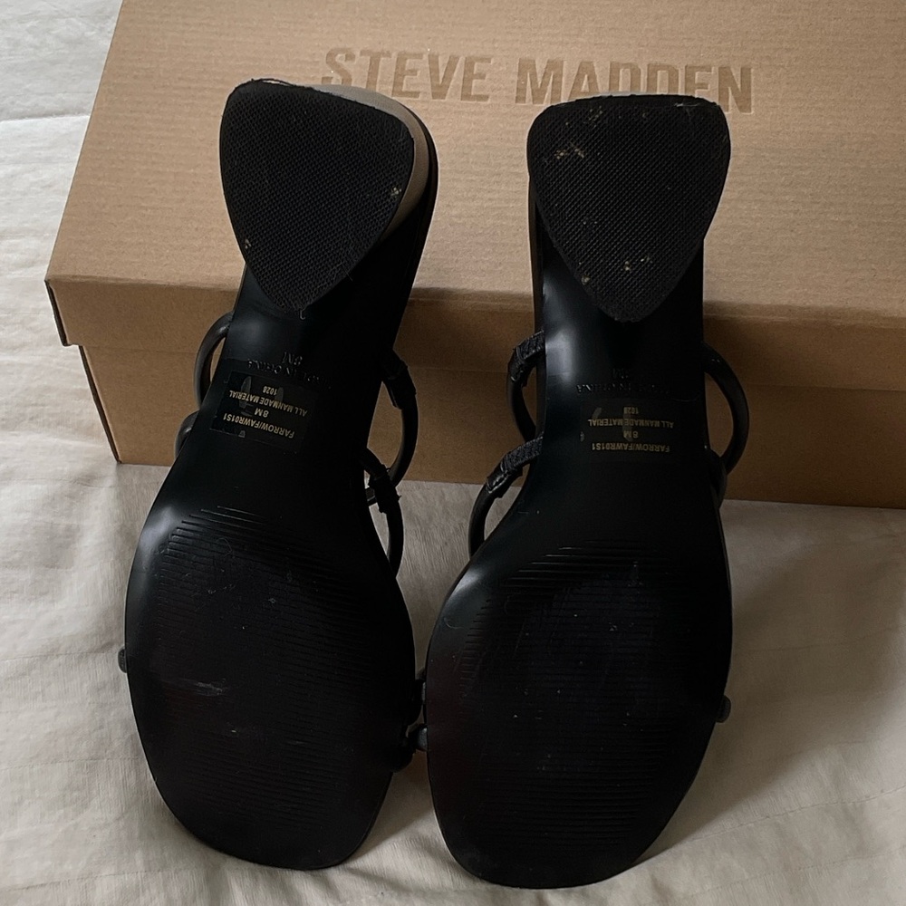 Steve Madden Black Heels with Gold Accents - Picture 4 of 5